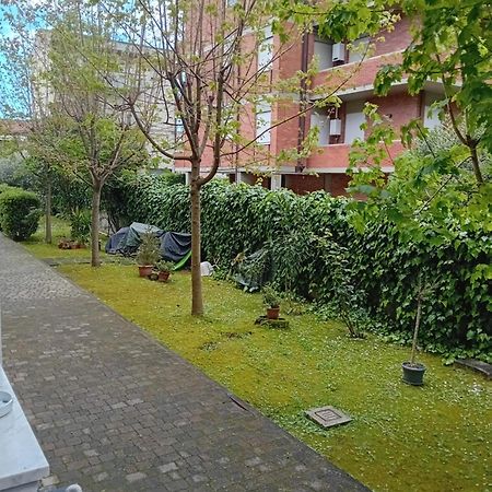 Casa vacanze Lida Marina Di Carrara Exterior foto
