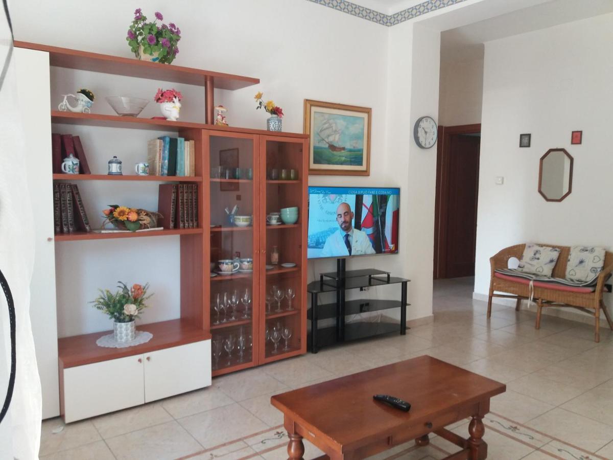 Casa vacanze Lida Marina Di Carrara Exterior foto