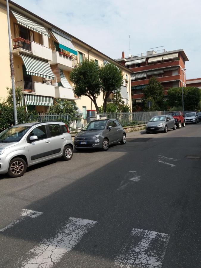 Casa vacanze Lida Marina Di Carrara Exterior foto
