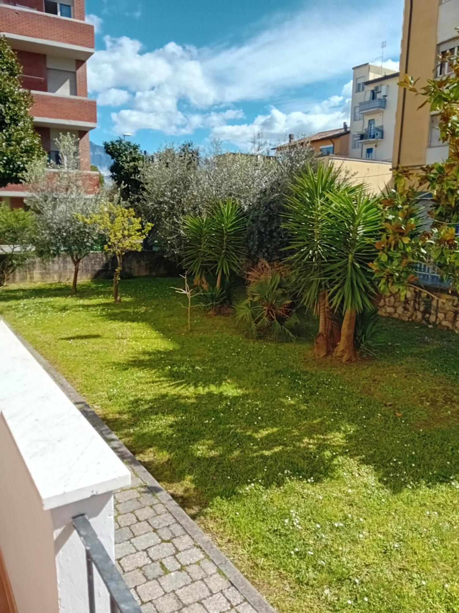 Casa vacanze Lida Marina Di Carrara Exterior foto
