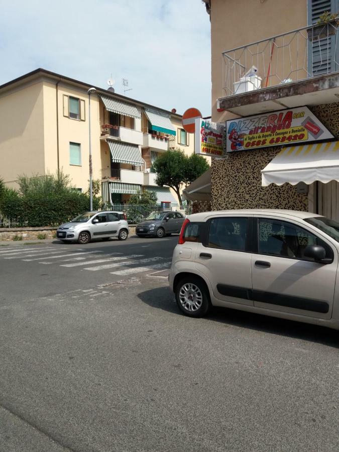 Casa vacanze Lida Marina Di Carrara Exterior foto